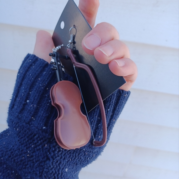 》Violin Large Mis-Match Musician Earrings - Picture 5 of 5